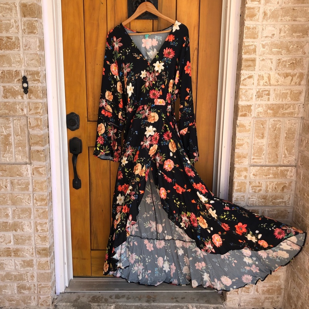 COPY - Farm Rio Floral Maxi in XL